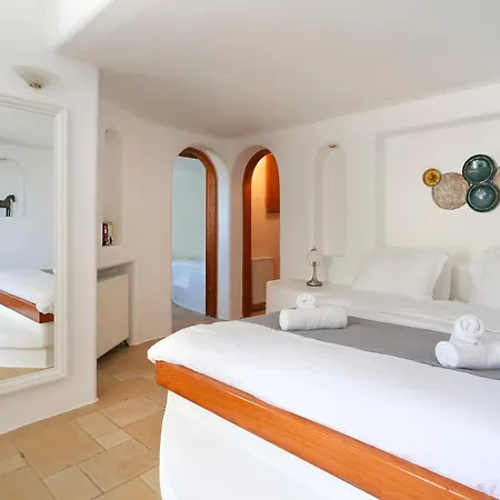 Villa Cliff 270 In Houlakia